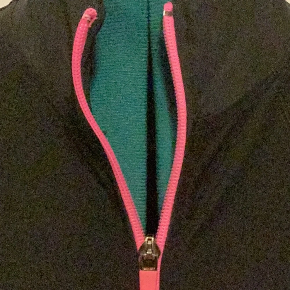 ZENANA OUTFITTERS Zip front Jacket w/Pink trim Med - Picture 3 of 6